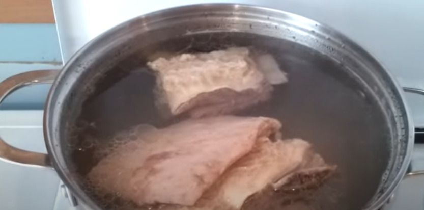 Бульон из говяжьих ребрышек