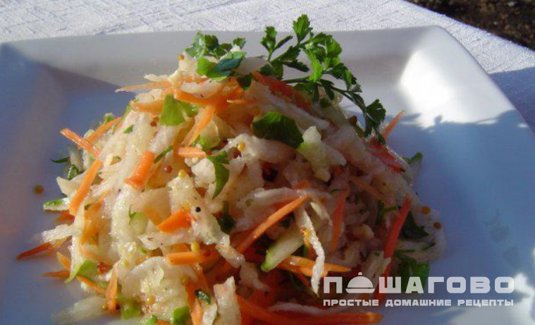 Салат с корейской морковью, огурцом и редькой