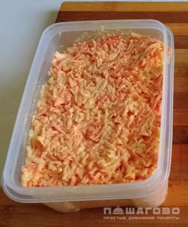 Салат с морковью и сыром