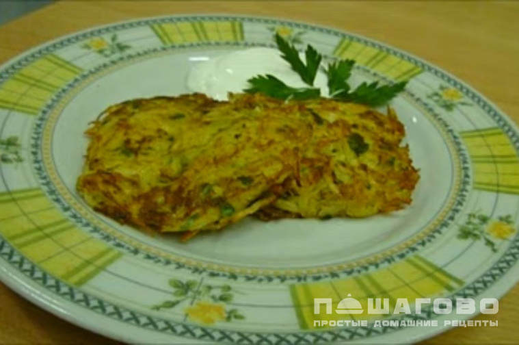 Картофельные драники с морковью