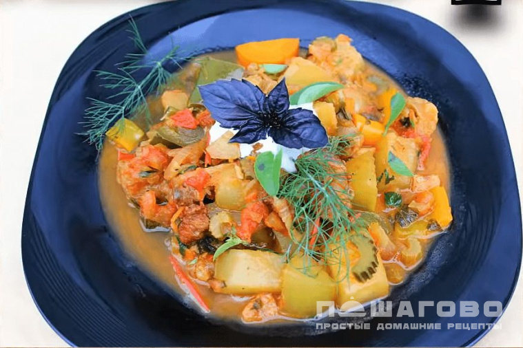 Овощное рагу с мясом в казане