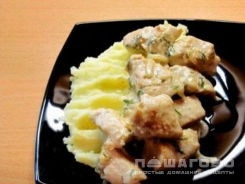Филе индейки, тушеное со сметаной