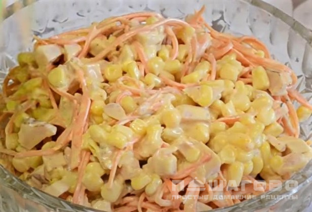 Салат с копченой курицей и корейской морковью