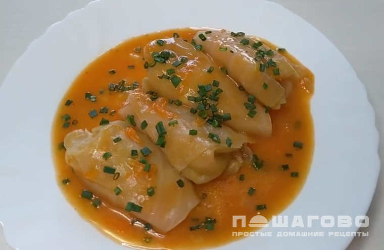 Овощные голубцы без мяса в подливе из томатной пасты