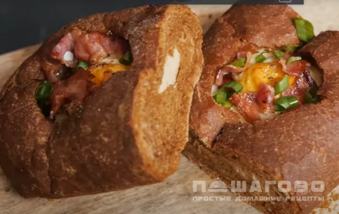 Бутерброд с беконом и зеленью