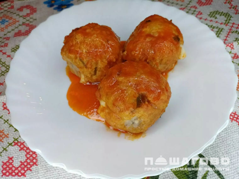 Куриные тефтели с подливой
