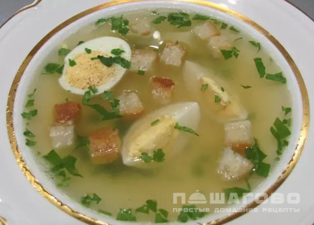 Бульон с яйцом