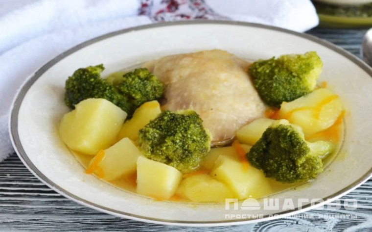 Суп с брокколи и курицей