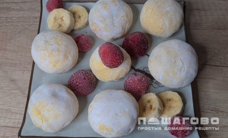Пирожное Моти с маскарпоне с фруктами