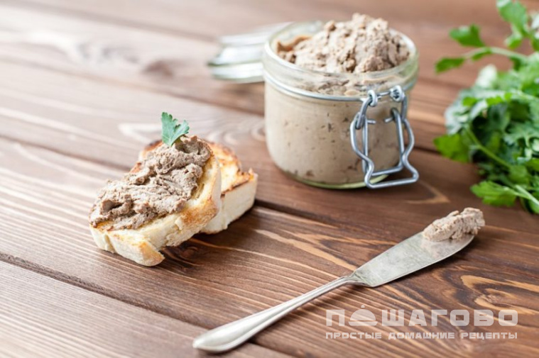 Паштет-намазка из свиной печени с чесноком и укропом