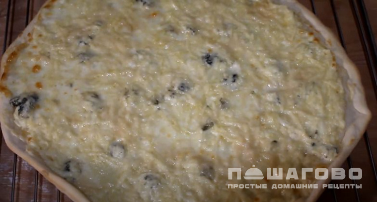 Пицца «Четыре сыра» на оливковом масле