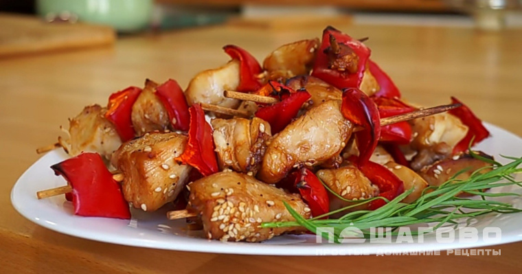 Шашлык куриный в духовке на шпажках