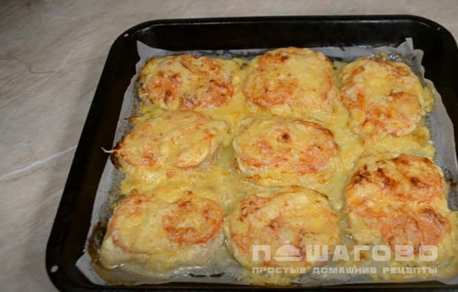Мясо по-французски с сыром и луком