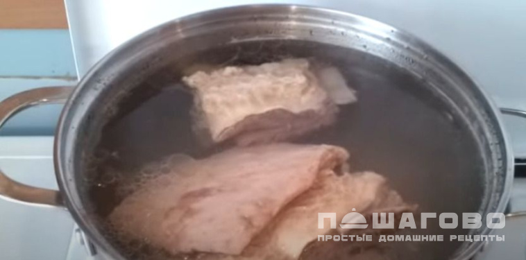 Бульон из говяжьих ребрышек