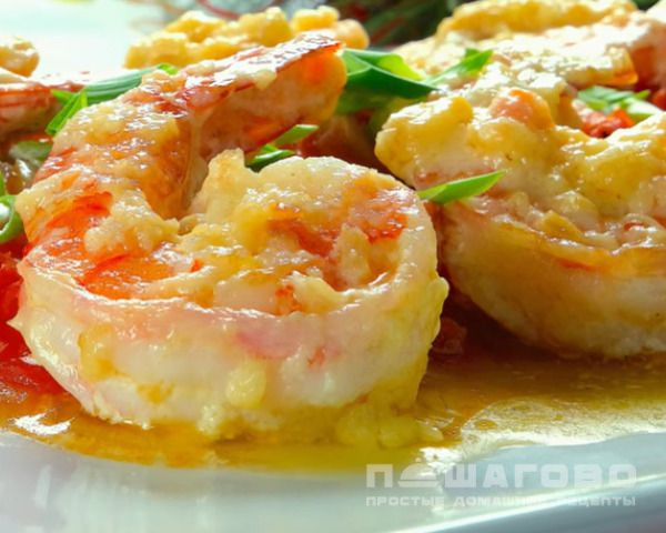 Салат с жареными креветками на Новый год