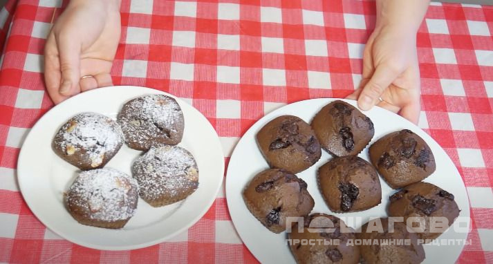 Шоколадные маффины с кусочками шоколада