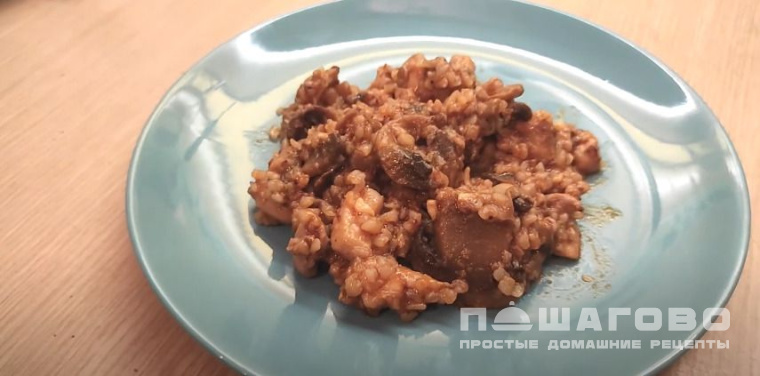 Гречка с курицей и грибами