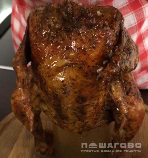Курица на бутылке