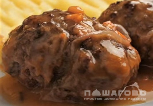 Сочные говяжьи котлеты с томатным соусом