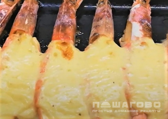Лангустины запеченные в духовке с сыром и чесноком