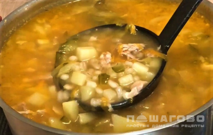 Рассольник классический с перловкой и огурцами со свининой