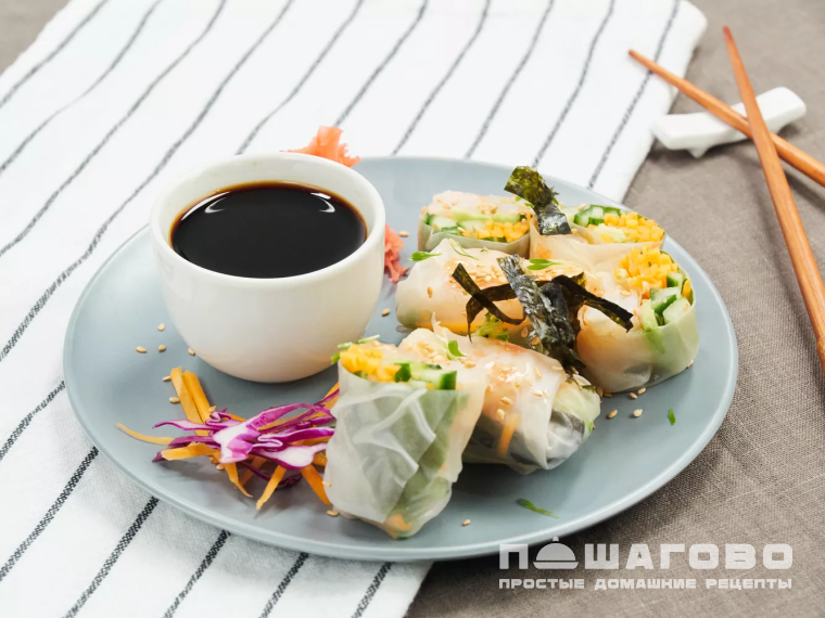 Спринг-роллы с королевскими креветками