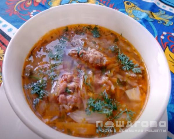 Щи с тушенкой из свежей капусты