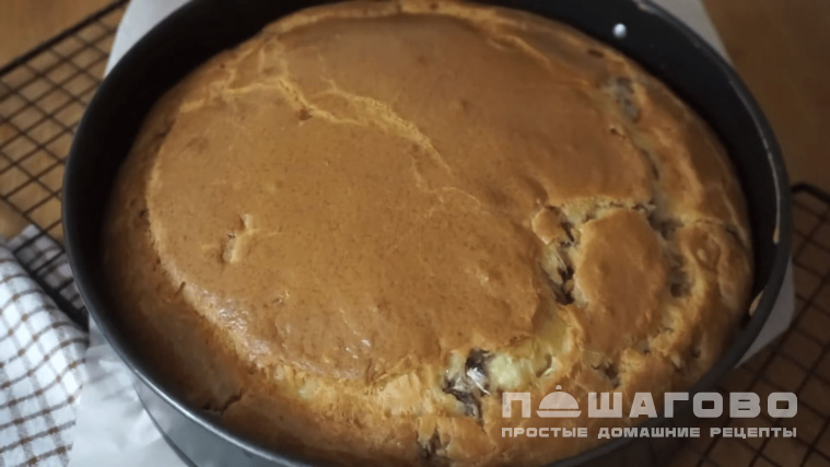 Заливной пирог с картофелем и сайрой