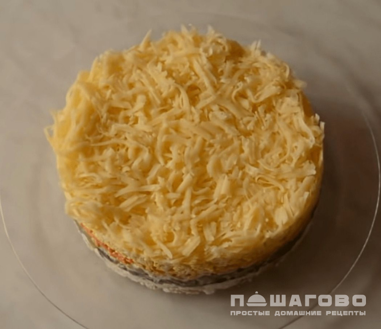 Салат с корейской морковью, курицей и шампиньонами