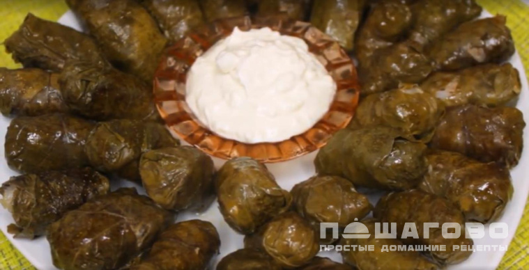 Долма с соусом мацони