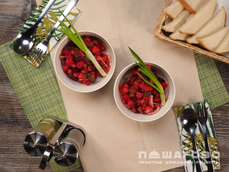 Винегрет с солеными огурцами