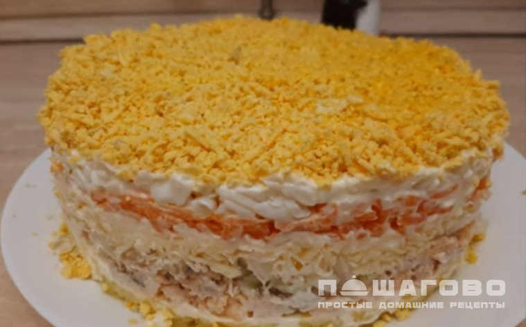 Салат Мимоза с горбушей и сыром