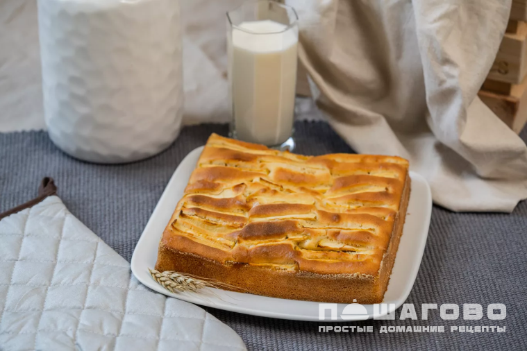 Шарлотка с молоком