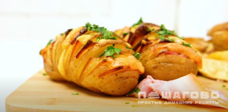 Картошка-гармошка с чесноком и укропом в духовке