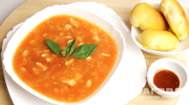 Томатный суп с курицей