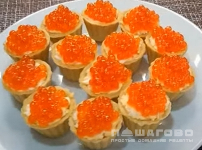 Тарталетки с красной икрой