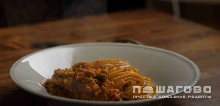 Макароны по-флотски с томатной пастой