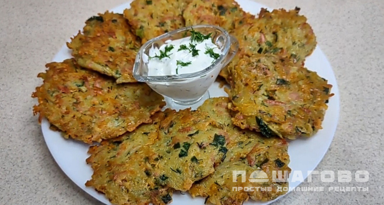 Картофельные драники с колбасой