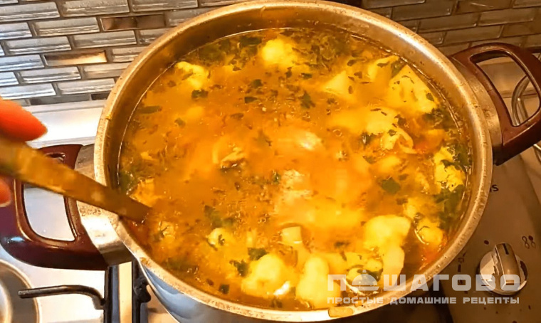 Суп из цветной капусты с курицей