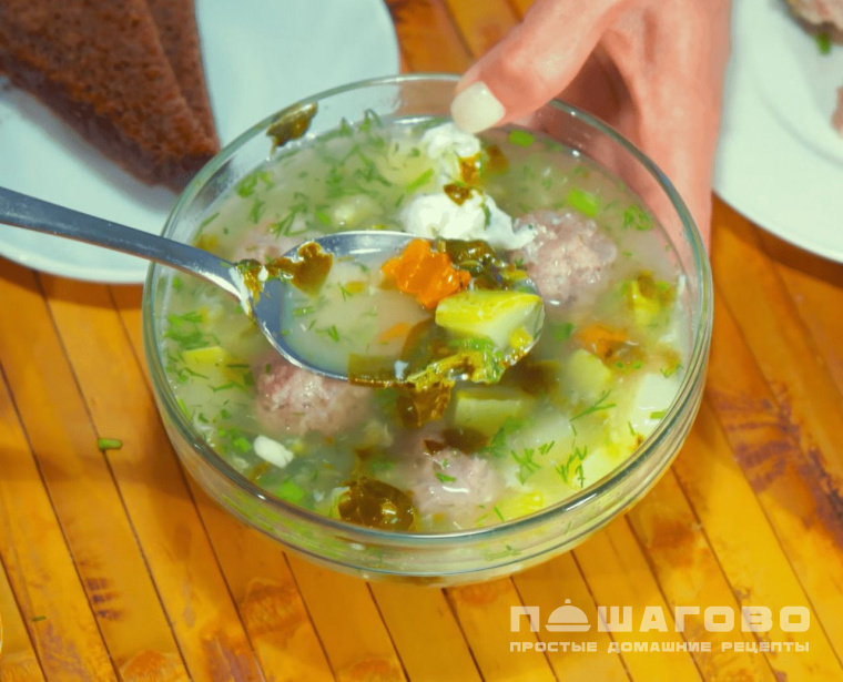 Суп с фрикадельками с яйцом