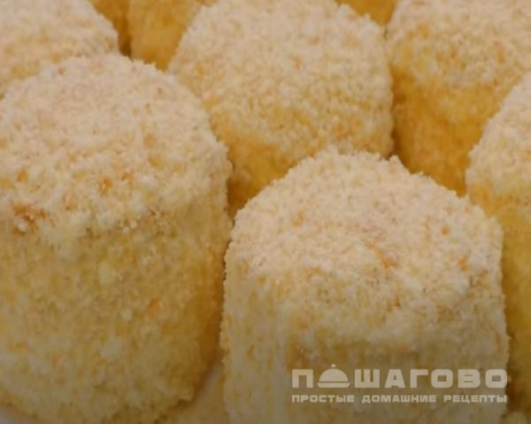 Простые бисквитные пирожные с прослойкой масляного крема