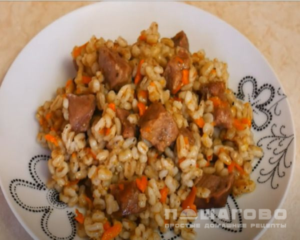 Каша перловая с мясом