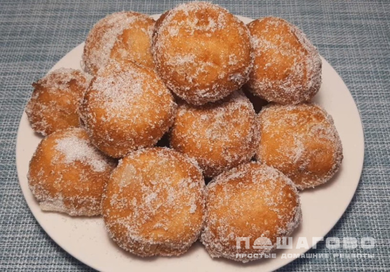 Банановые пончики