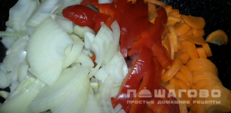 Фото приготовления рецепта: Стейк тайменя в томатном маринаде - шаг 4