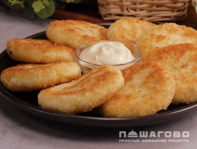 Жареные картофельные котлеты с творогом