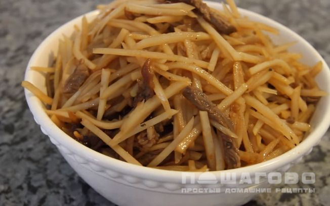Корейский салат из картофеля с мясом (камди ча)