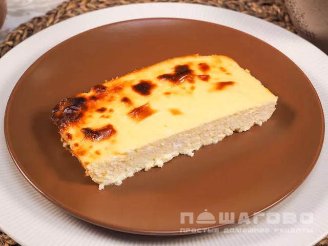 Запеканка из творога с изюмом