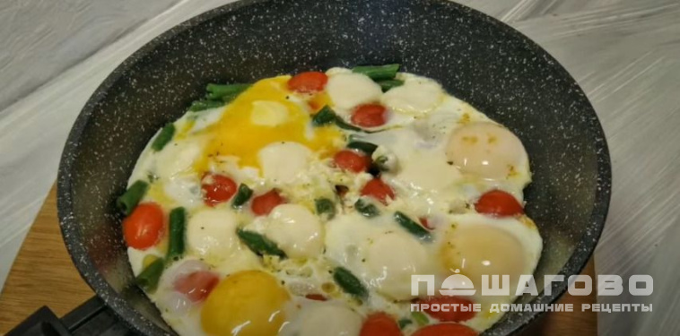 Яичница с моцареллой