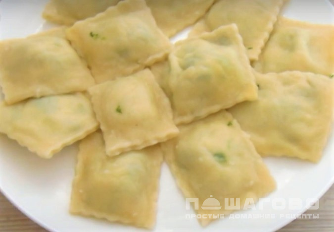 Равиоли с моцареллой