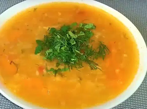 Капустняк с лавровым листом и свининой